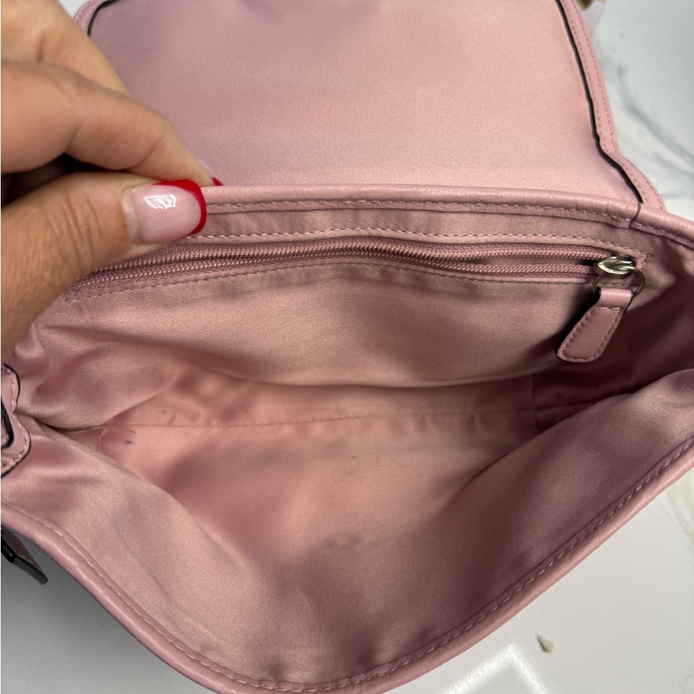 Coach pink Taylor eyelet clutch EUC - Picture 7 of 9